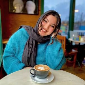 Meet your Posher, Naba